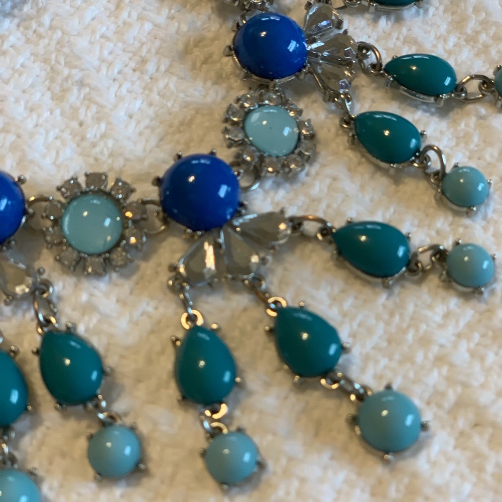 Statement Necklace - Picture 3 of 5